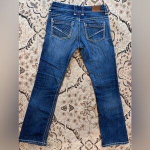 Women’s BKE “Payton”, size 28R. Low rise, boot cut. In good used condition.